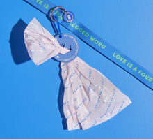 Load image into Gallery viewer, Gummi Poo Bag Clip - Blue
